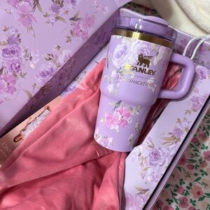 Stanley X LoveShackFancy Quencher 20oz